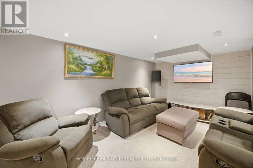 113 Fanshawe Drive — photo 36 of 40