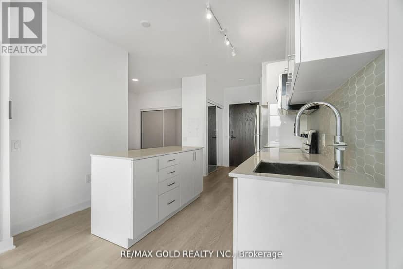 803 - 2782 Barton Street E — photo 15 of 40