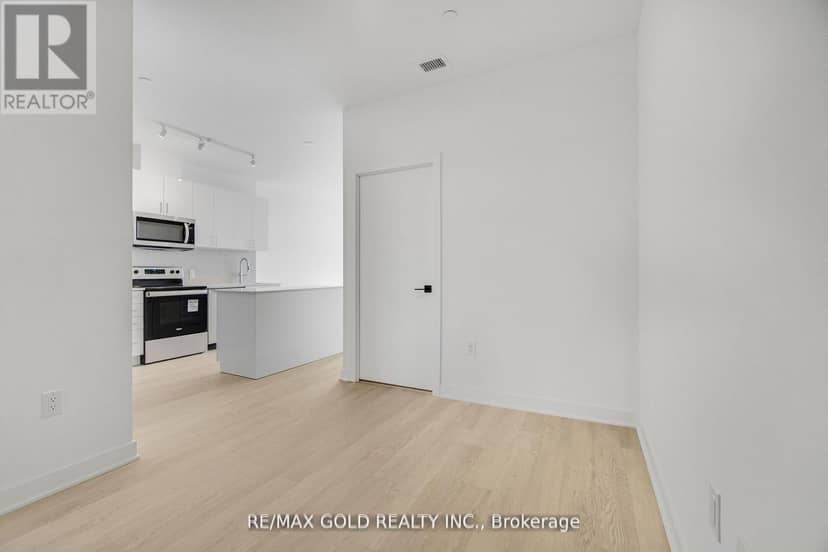 803 - 2782 Barton Street E — photo 23 of 40