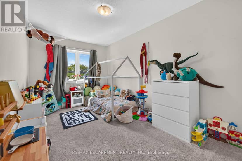 22 - 27 Rachel Drive — photo 28 of 40