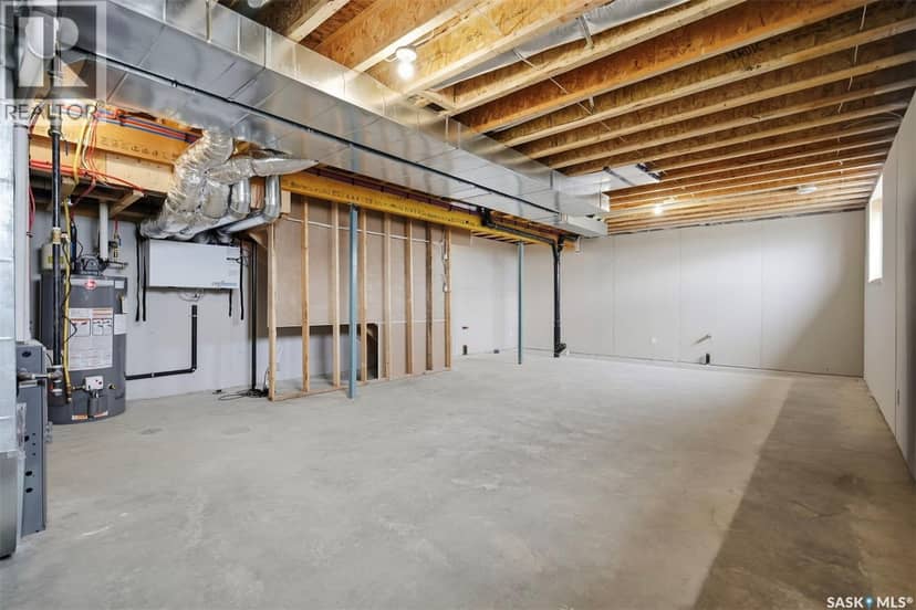 133 Emma CRESCENT — photo 24 of 39