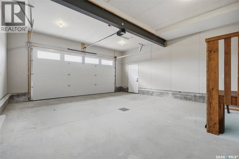137 Emma CRESCENT — photo 30 of 39