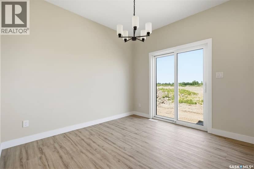 145 Emma CRESCENT — photo 10 of 40