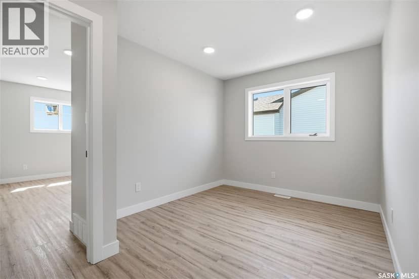 145 Emma CRESCENT — photo 26 of 40