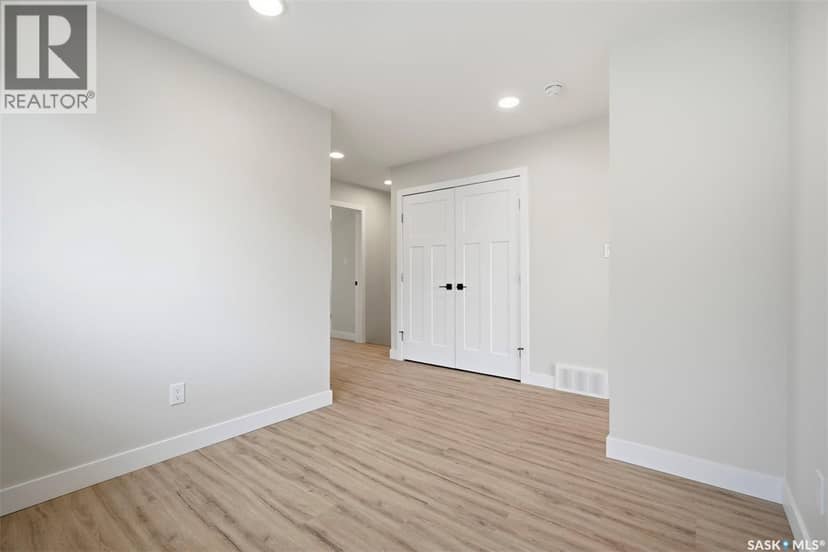 145 Emma CRESCENT — photo 27 of 40