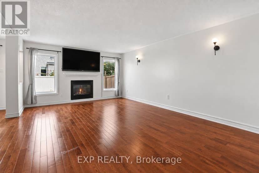 322 Foxridge Way — photo 10 of 40