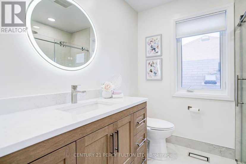 1825 Parkhurst Crescent — photo 40 of 40