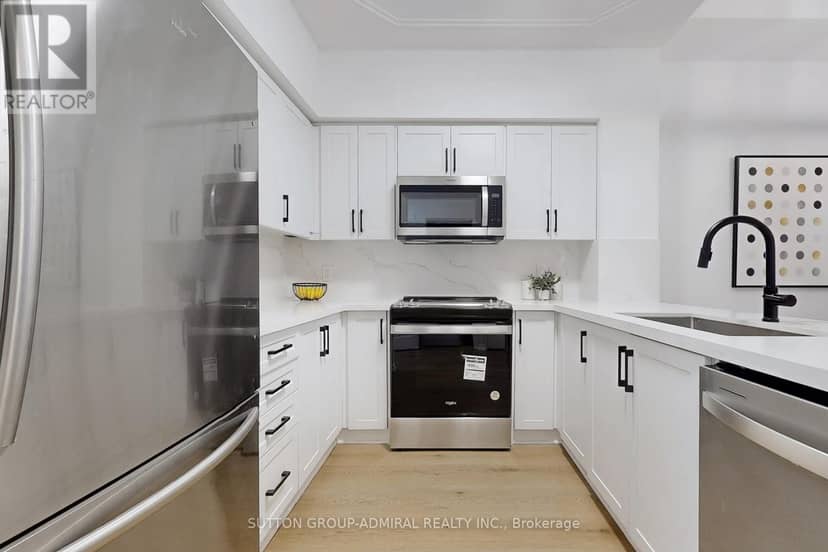 102 - 2 Maison Parc Court — photo 14 of 24