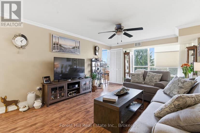 402 - 55 Blue Springs Drive — photo 4 of 27