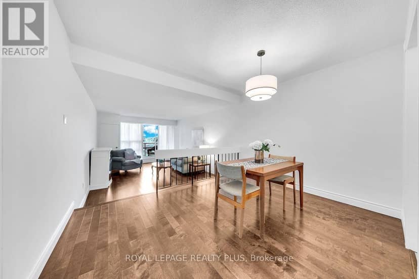 403 - 1359 White Oaks Boulevard — photo 6 of 40