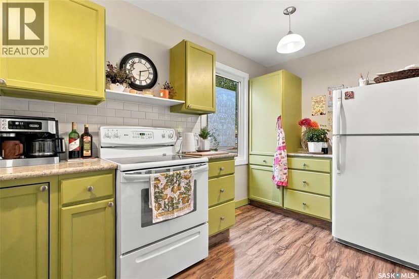 2602 Lindsay STREET — photo 13 of 40