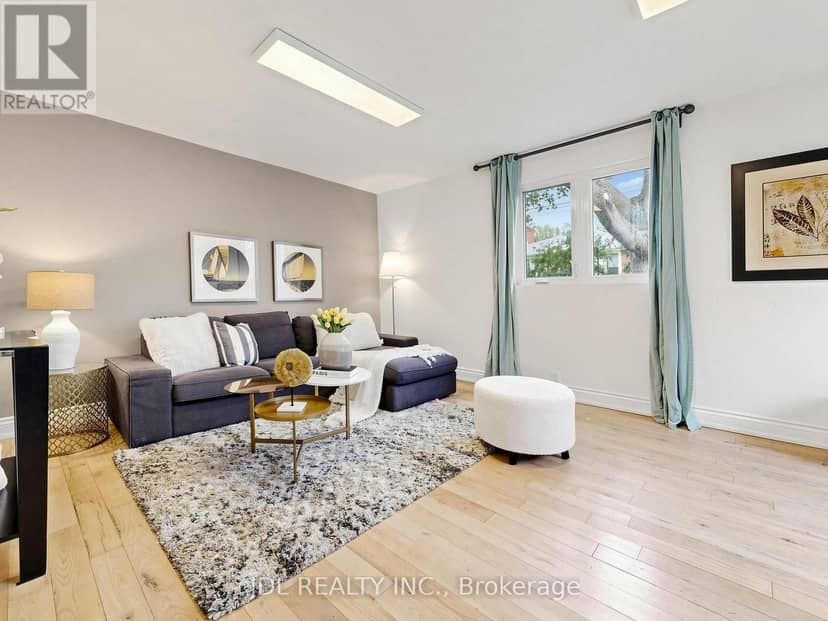 32 Ashmount Crescent — photo 33 of 40