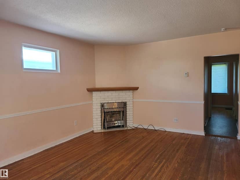 11143 127 ST NW, Edmonton, photo 2