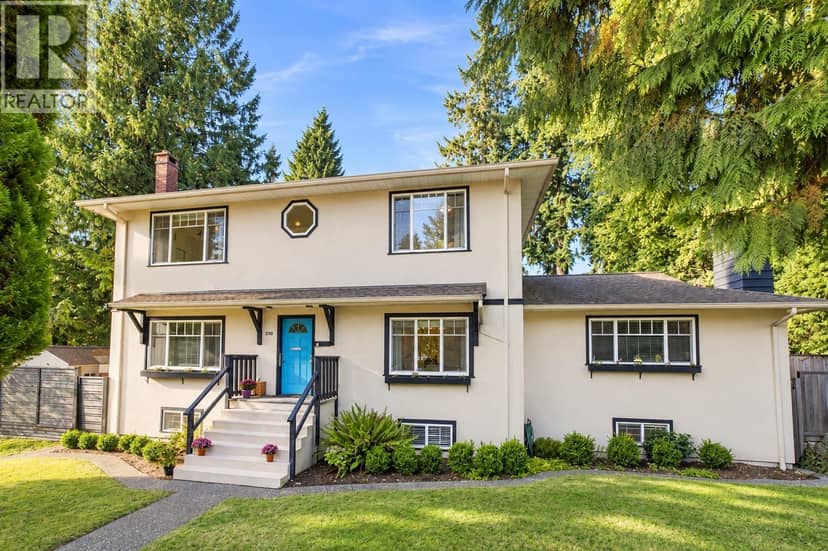 300 E 25TH STREET, North Vancouver