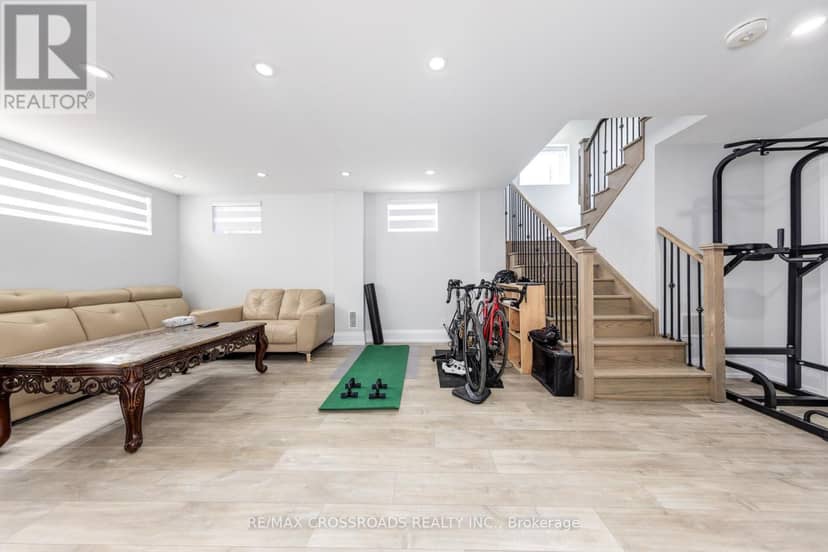 15 Percy Rye Avenue — photo 34 of 40