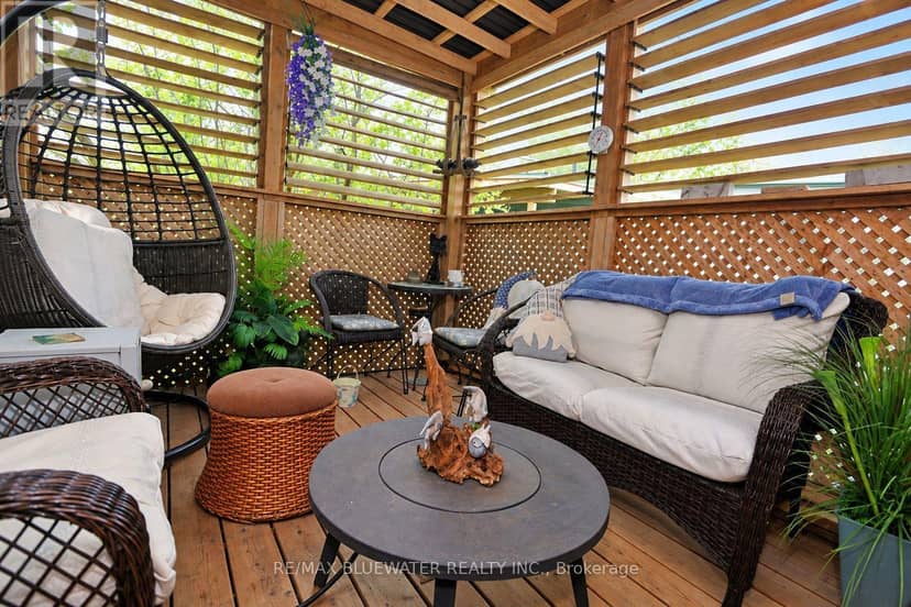 35 Pebble Beach Parkway — photo 15 of 23