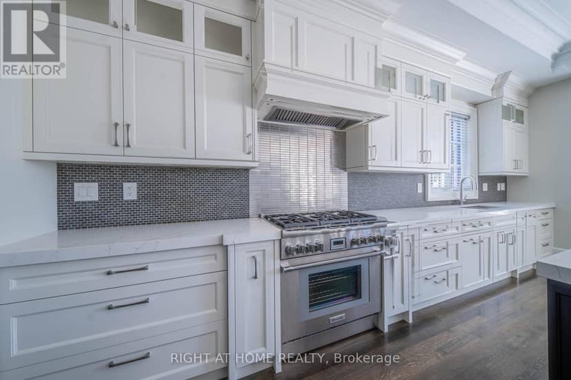 2 Finchley Road, Toronto, photo 7