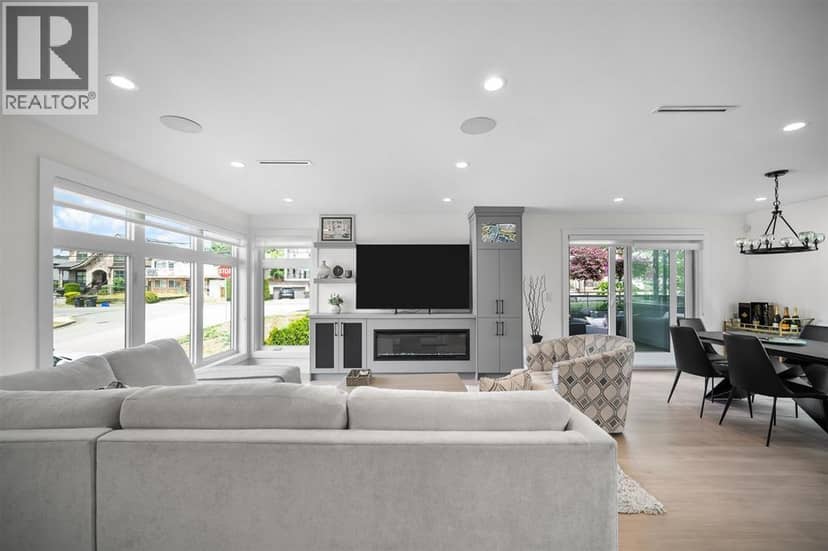1010 AUGUSTA AVENUE, Burnaby, photo 3