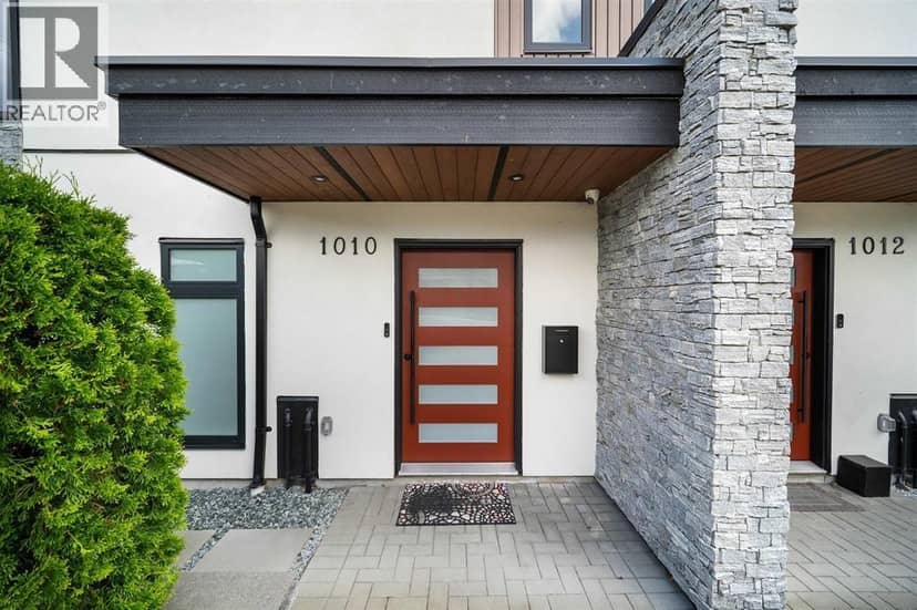 1010 AUGUSTA AVENUE, Burnaby, photo 2