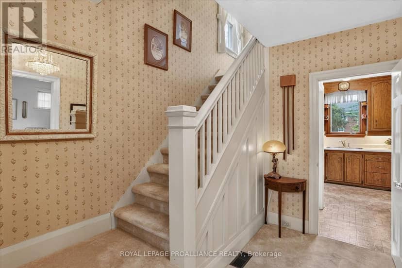 210 Aberdeen Avenue — photo 19 of 40