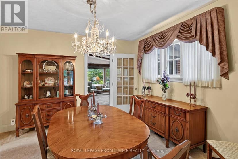 210 Aberdeen Avenue, Peterborough, photo 8