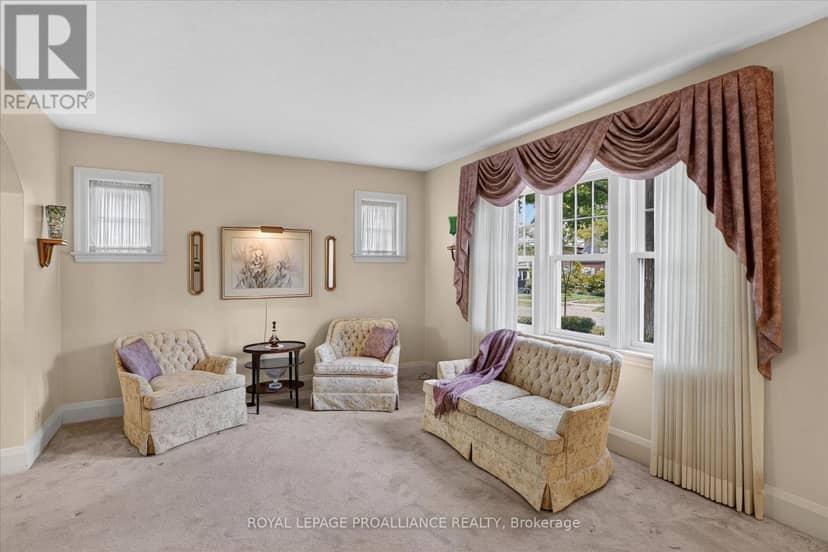 210 Aberdeen Avenue, Peterborough, photo 4