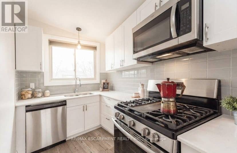 134 Deschene Avenue, Hamilton, photo 6