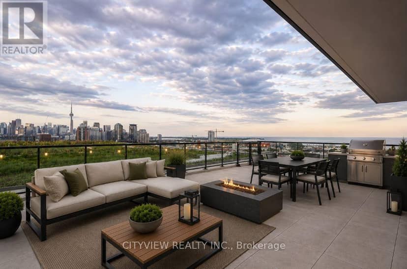 1402 - 285 Dufferin Street, Toronto
