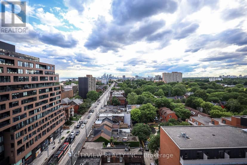1121 - 285 Dufferin Street — photo 20 of 25