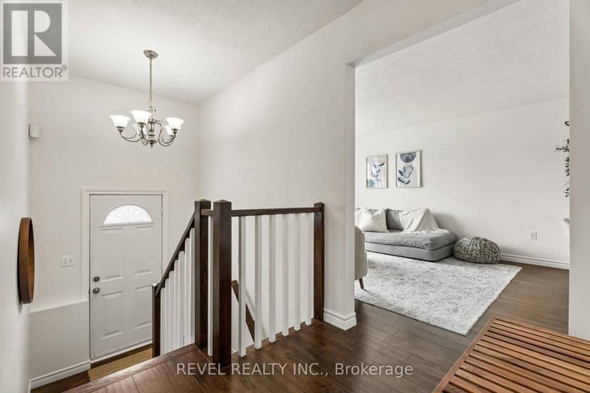 317 Rexford Drive, Hamilton, photo 4
