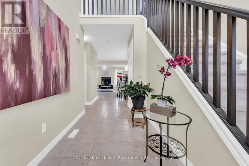 1185 Sandbar Street — photo 3 of 40