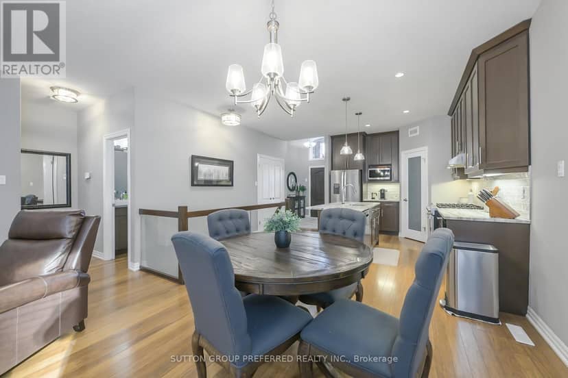 21 Caverhill Crescent — photo 17 of 40