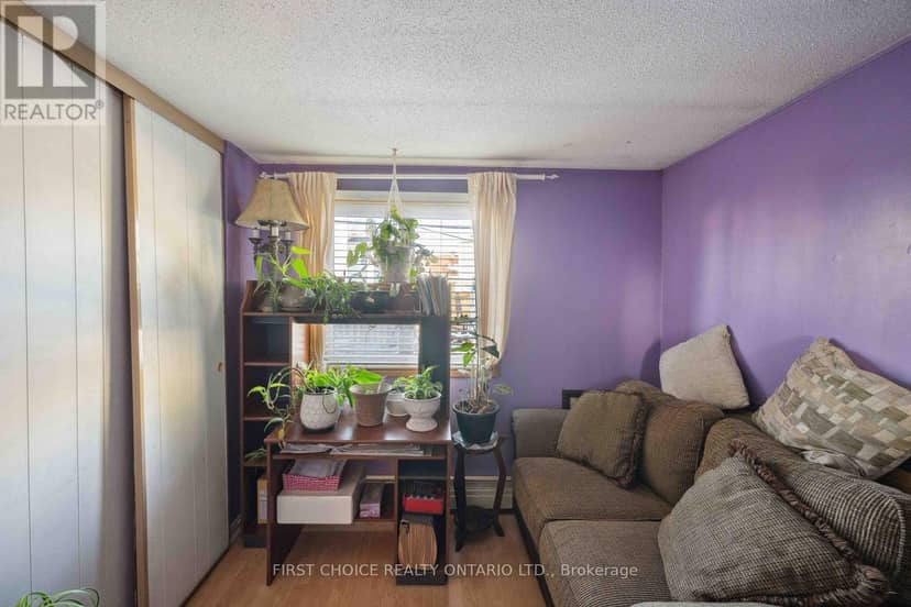 337 Amiens Street — photo 25 of 40