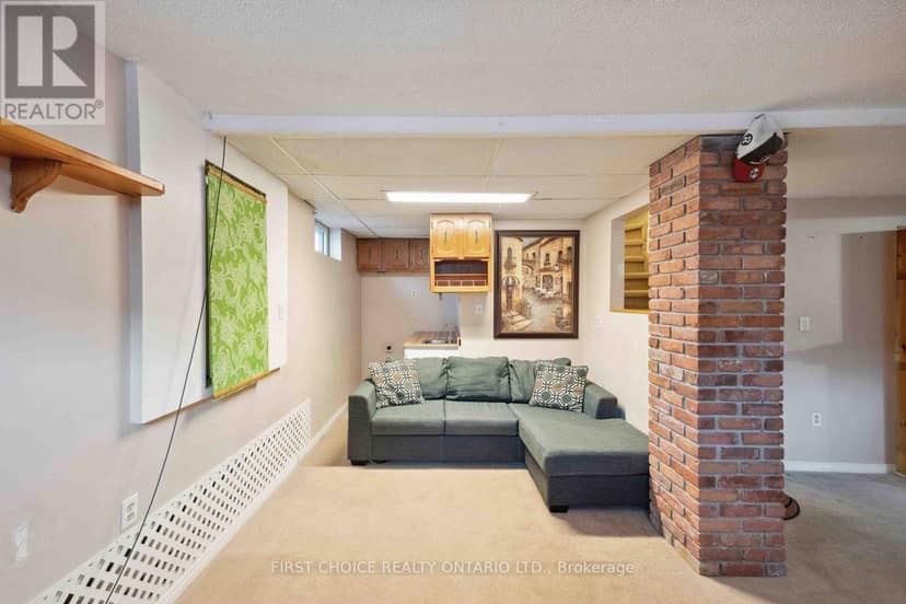 337 Amiens Street — photo 32 of 40