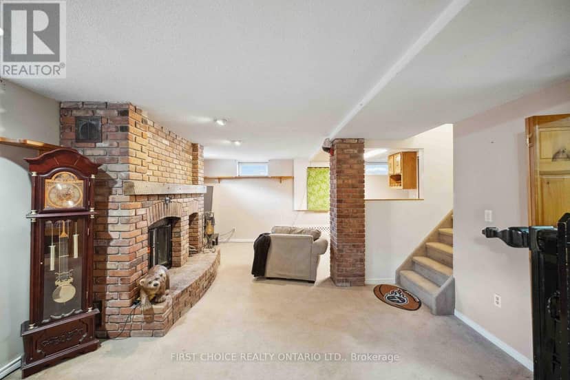 337 Amiens Street — photo 34 of 40