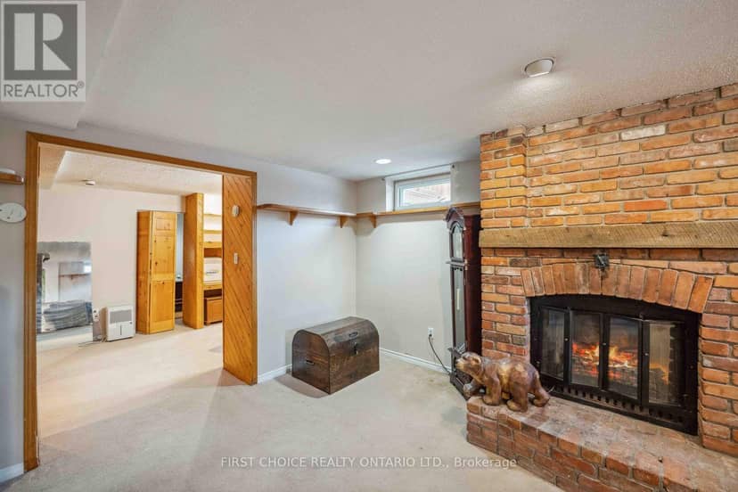 337 Amiens Street — photo 35 of 40