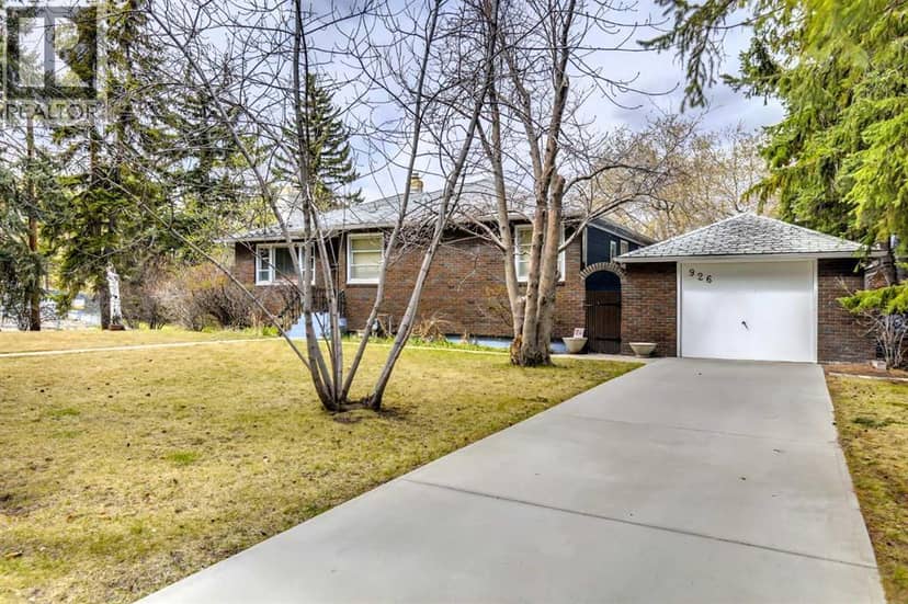 928 Durham Avenue SW, Calgary, photo 2