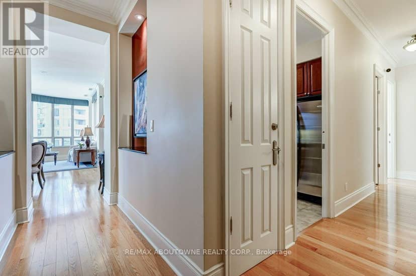 GPH25 - 3888 Duke Of York Boulevard, Mississauga, photo 7