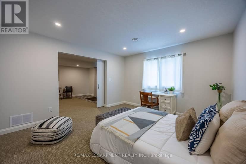 7 - 5 Old Hamilton Road — photo 27 of 34