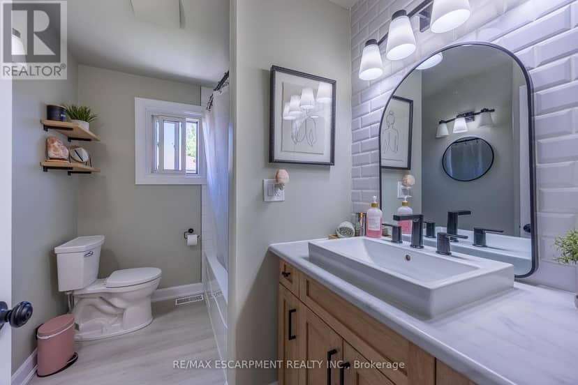12 Westdale Avenue — photo 15 of 40