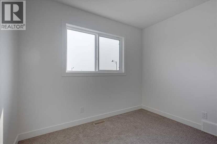 44 Lavelle Close — photo 30 of 40
