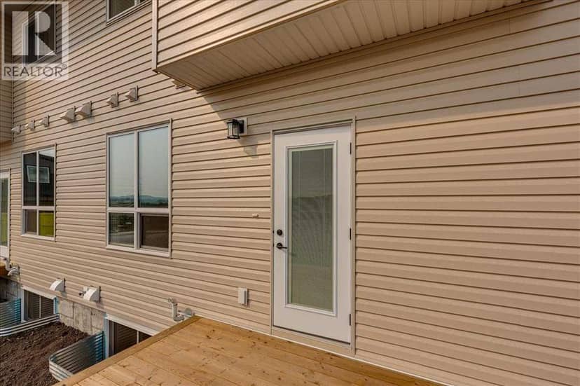 44 Lavelle Close — photo 39 of 40