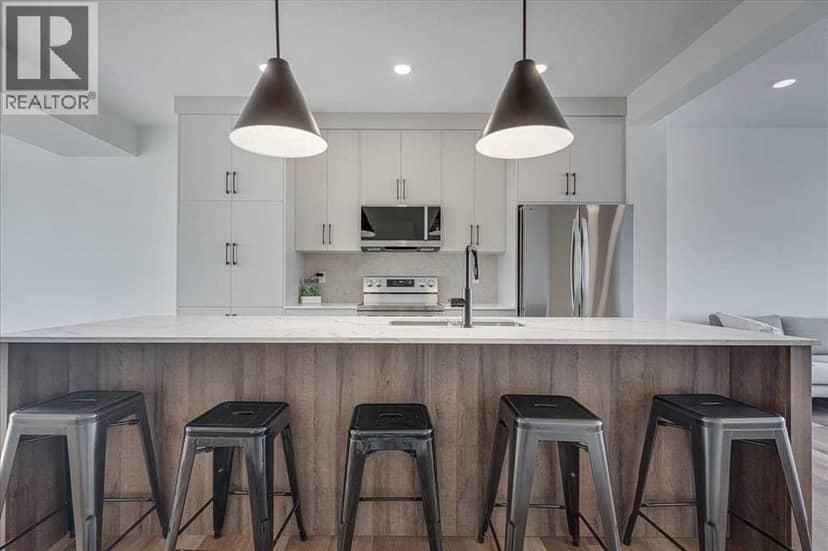 44 Lavelle Close — photo 11 of 40