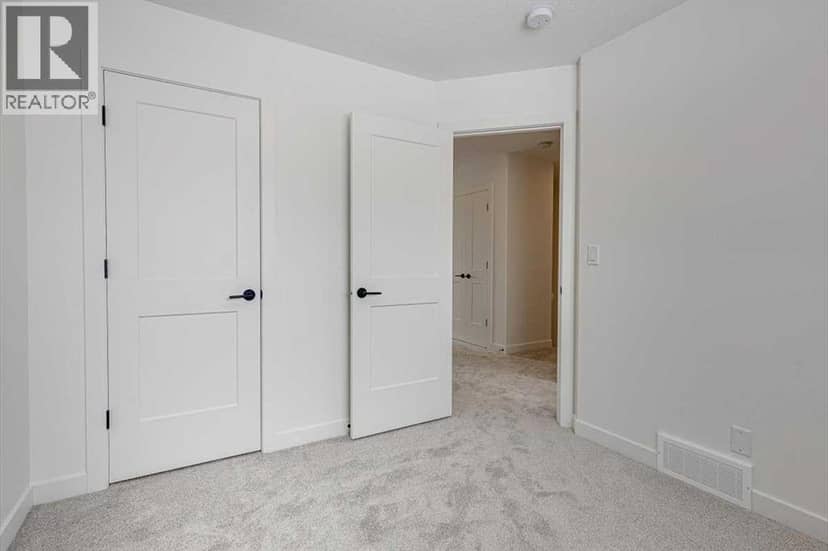 42 Lavelle Close — photo 32 of 40