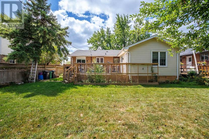 41 Aberdeen Crescent — photo 33 of 34