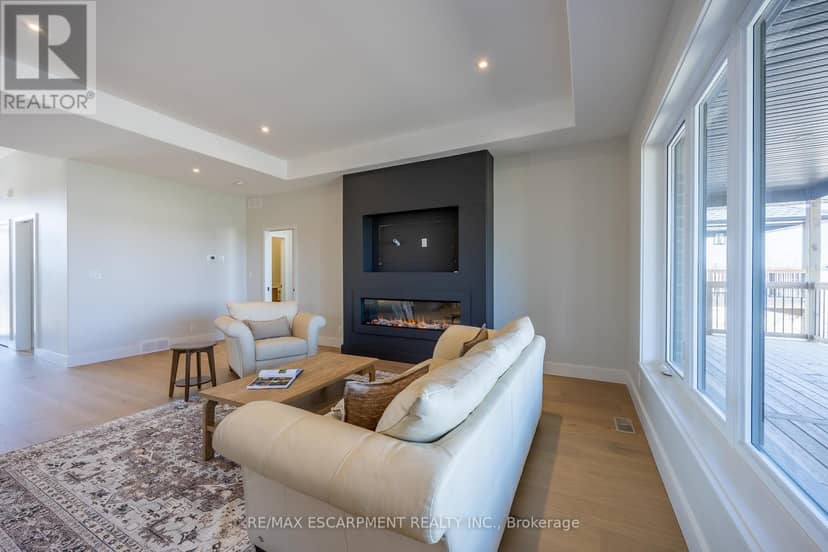 34 Andrew Avenue — photo 18 of 34
