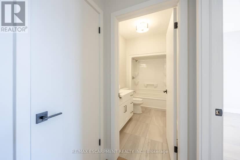 34 Andrew Avenue — photo 8 of 34
