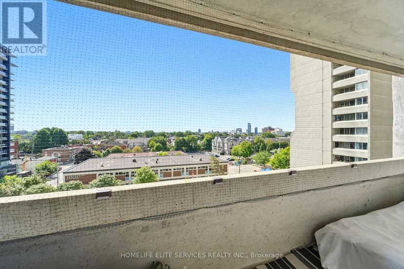909 - 500 Laurier Avenue W — photo 24 of 29