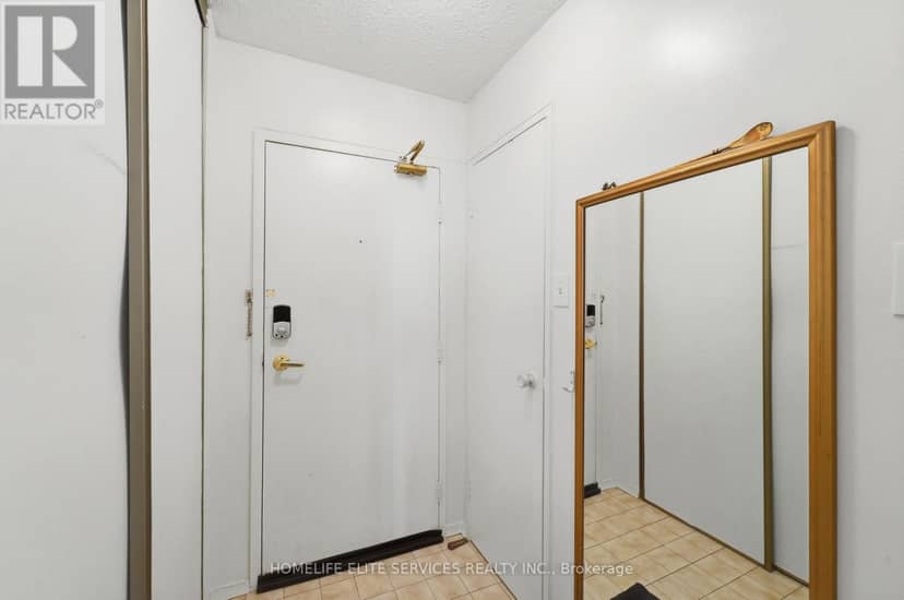909 - 500 Laurier Avenue W — photo 5 of 29