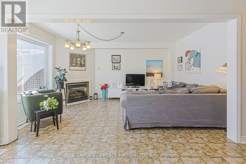 84 Loraview Lane — photo 7 of 32